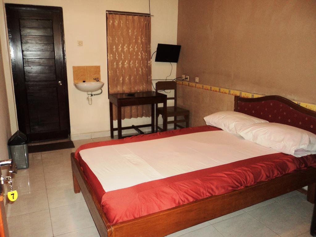 Pabean Buleleng Hotel Sentral חדר תמונה