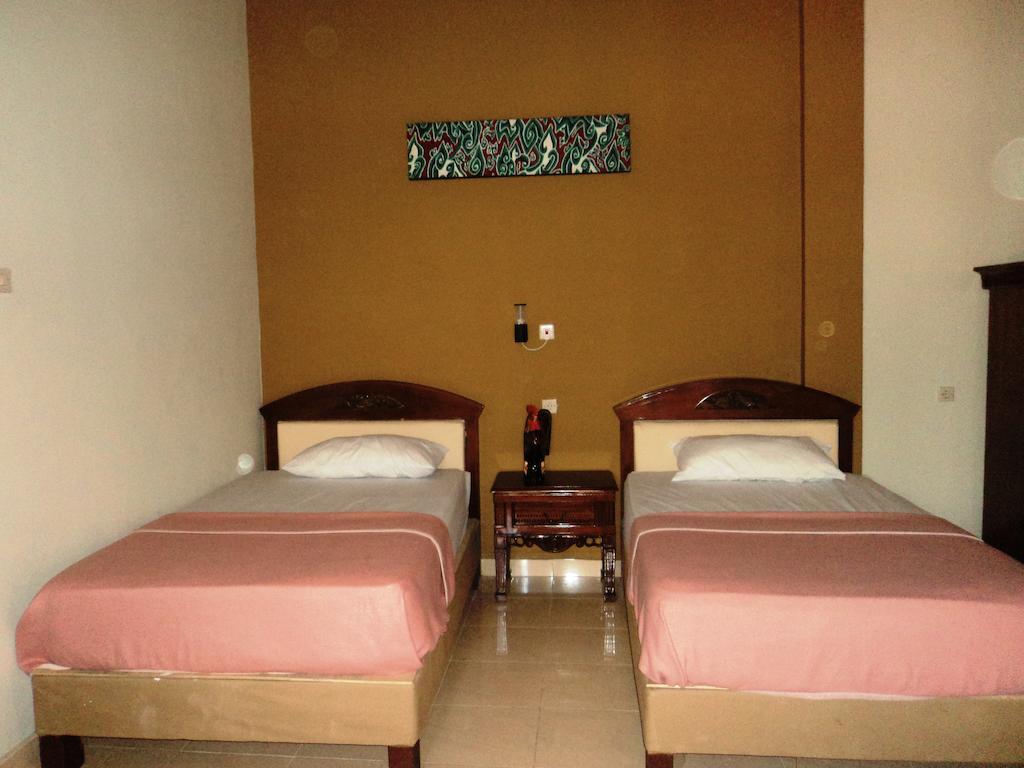 Pabean Buleleng Hotel Sentral חדר תמונה